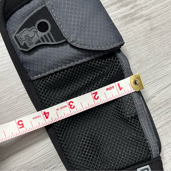 CHUMS Neo Pocket Waist Pack Black Gray - Picture 10 of 11
